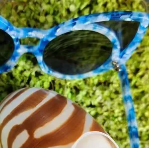 LINDA FARROW GALLERY KHALEDA RAJAB+FAHAD Cat Eye Blue Marble SUNGLASSES RARE NEW Linda Farrow | Accessories | Linda Farrow Gallery Khaleda  main image 4